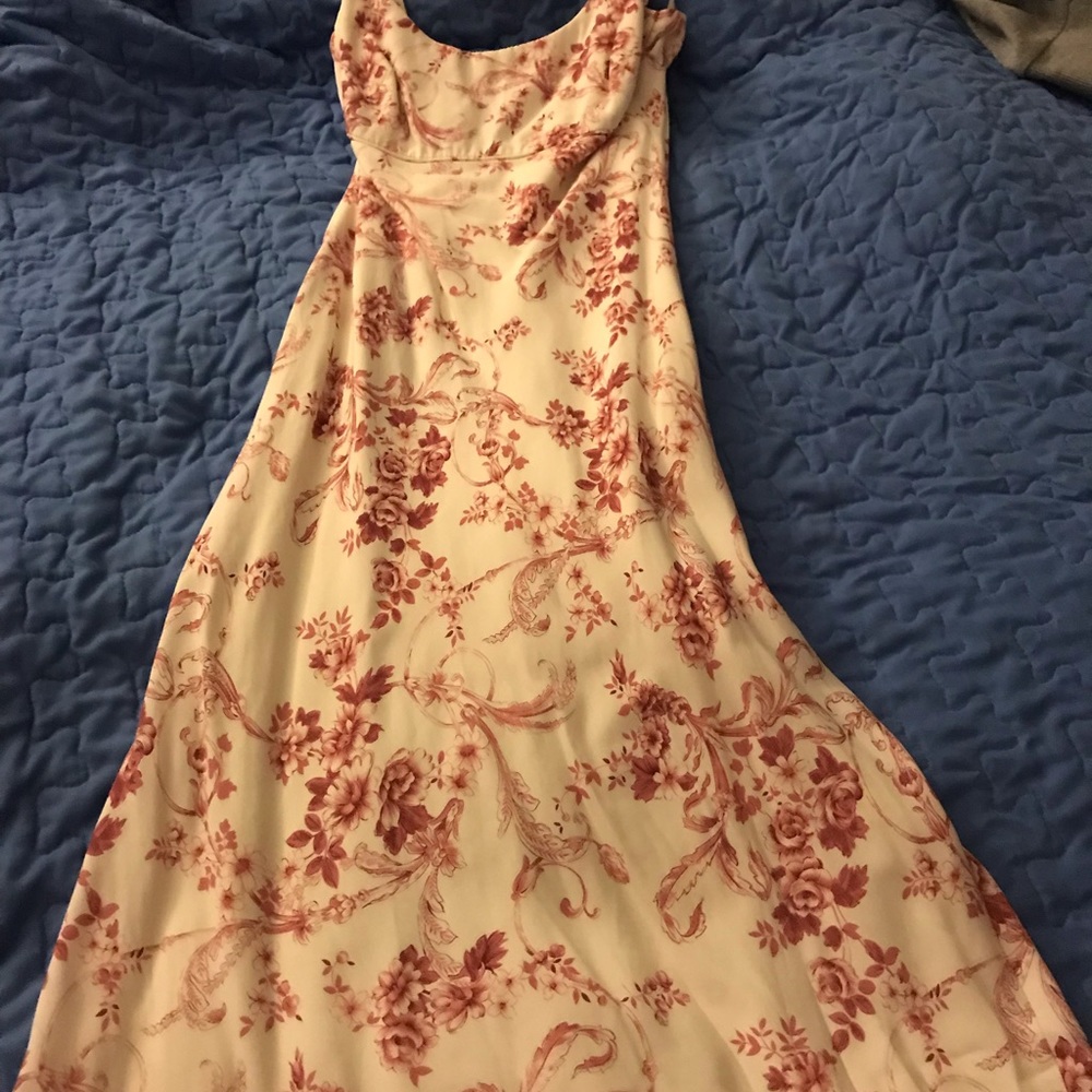 Women’s dress